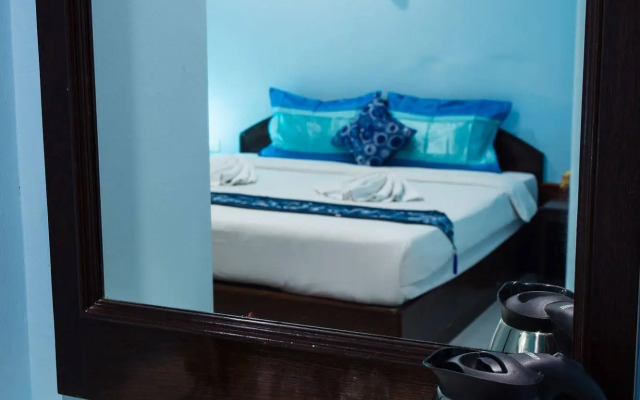 Hotel Grand Orchid Inn