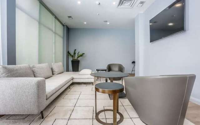 Executive Classdowntown Luxury Condo@yorkville