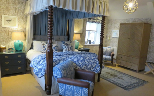 Swan Hotel