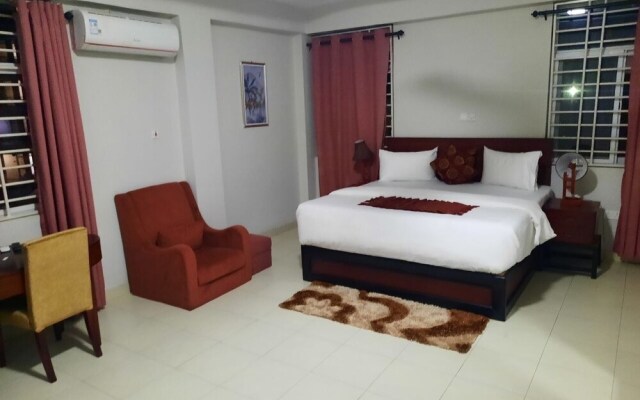 Efua Anoah Hotel & Apartment