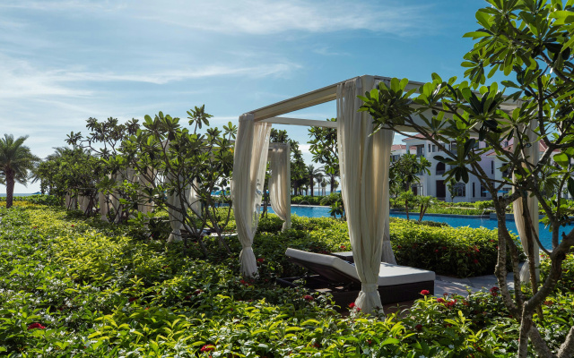 Sheraton Grand Danang Beach Resort & Spa
