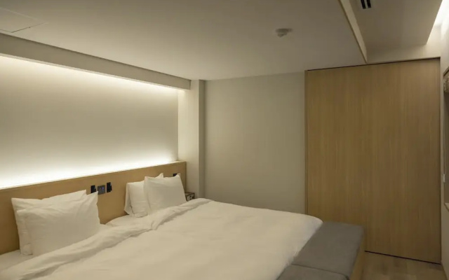 moksa Rebirth Hotel