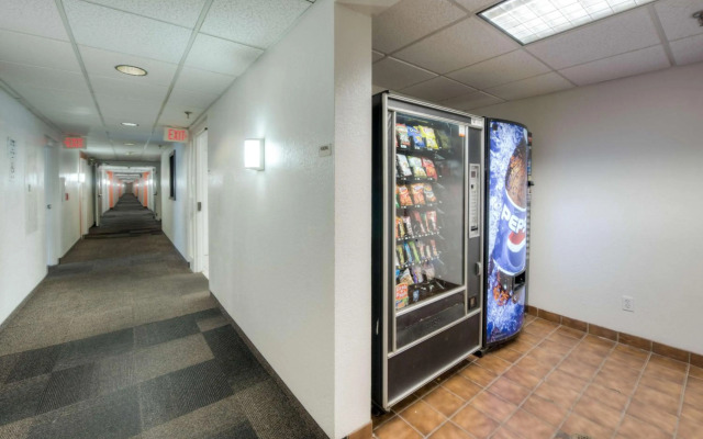 Motel 6 New Haven - Branford, CT