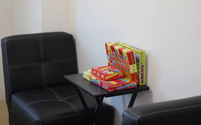 Huge A2J Executive Luxury 1BR Suite Near ABS CBN, GMA