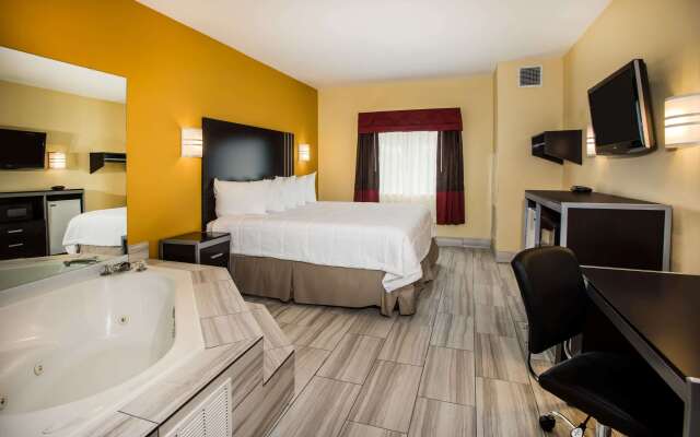 Days Inn & Suites by Wyndham Augusta Near Fort Eisenhower