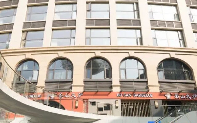 Yilu Apartment (Hudie Square) — 2-star hotel in Wenzhou