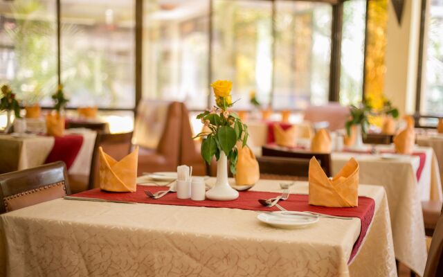 Waridi Paradise Hotel & Suites