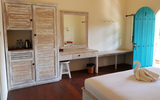 White Coconut Cottage