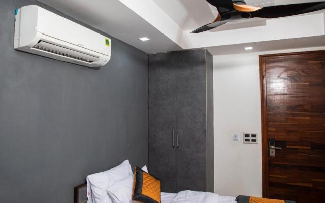 Dev Royale Hotel