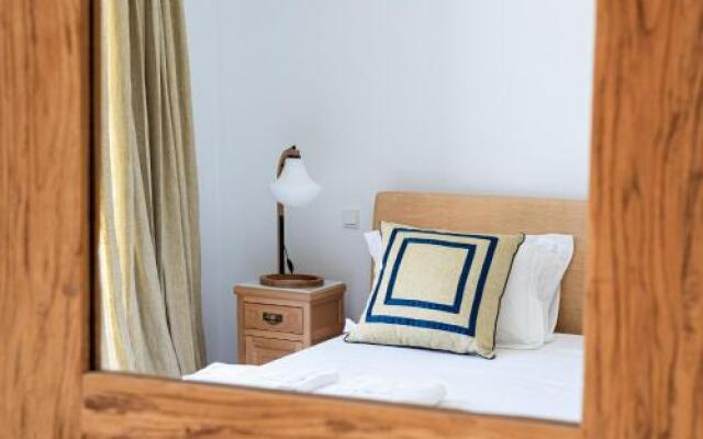 Blueros Luxury Villa