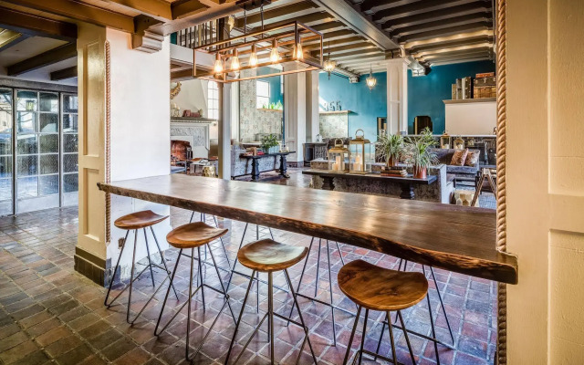 Hotel Petaluma, Tapestry Collection by Hilton