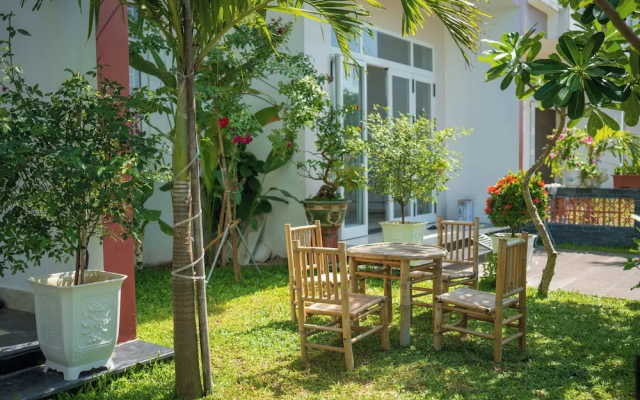 Yellow Daisy Villa