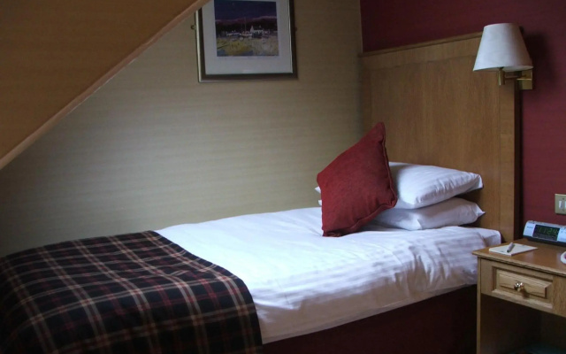 Atholl Hotel