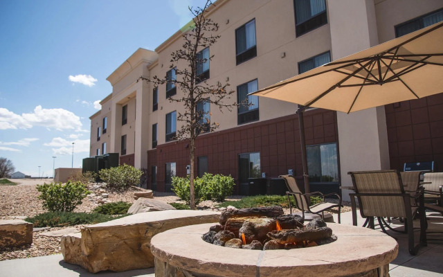 Hampton Inn & Suites Greeley