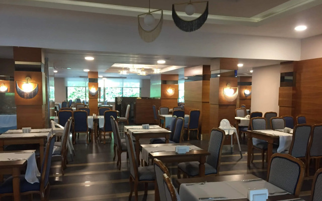 Ramada by Wyndham Rome / Verona