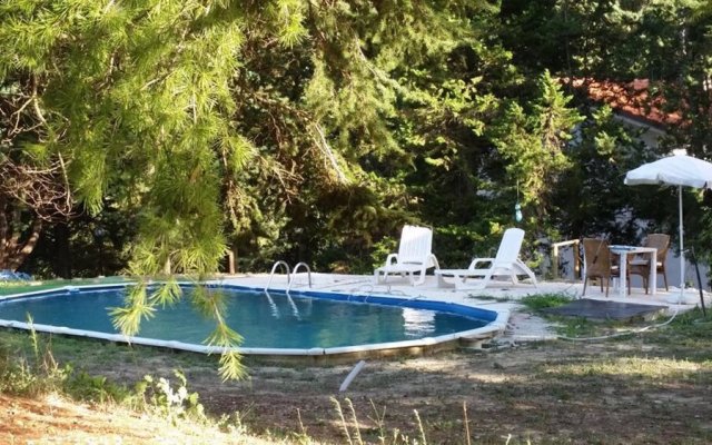 House With 2 Bedrooms in Civitaquana, With Private Pool and Enclosed G