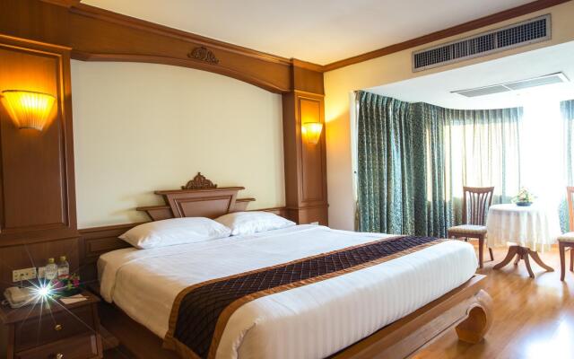 Furama Chiang Mai Hotel