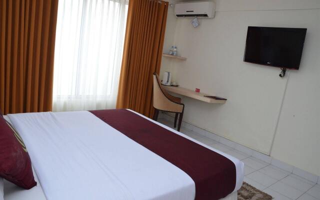 Santosa City Hotel