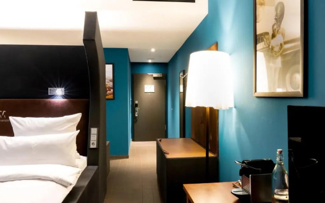 Numa Berlin Weinmeister