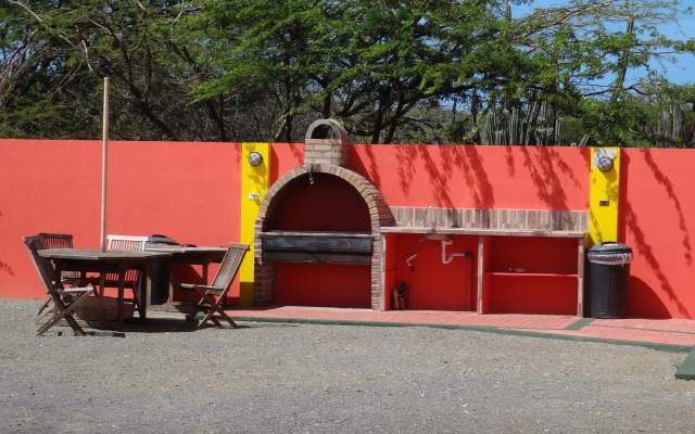 Del Rey Apartments