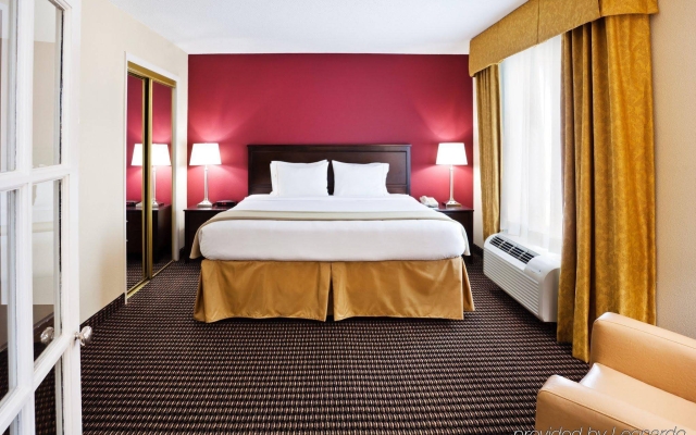 Holiday Inn Express Charleston by IHG