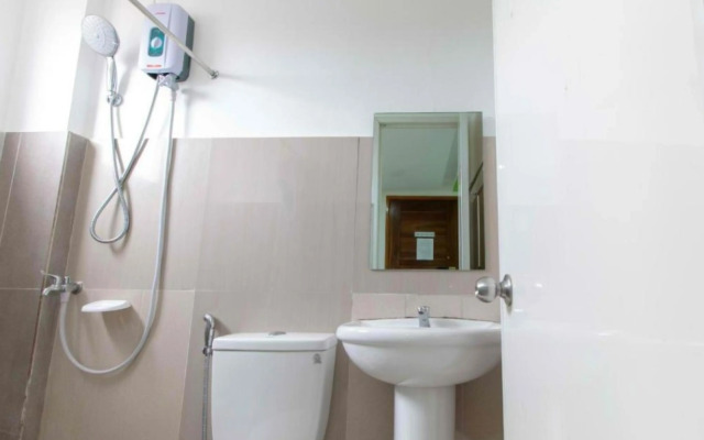RedDoorz @ DBuilders Rooms Lower Bicutan