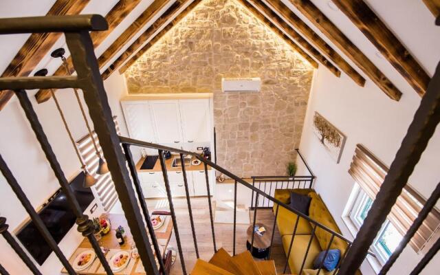 Reval Luxury Stone House Apartments