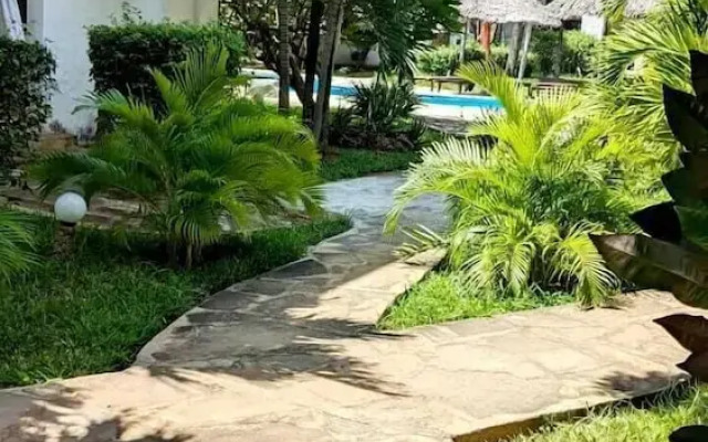 Green Malindi Apartments by RevSerene