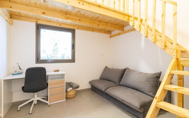 Splendid Achziv Garden Apartment