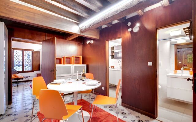 Venice Apartment overlooking Grand Canal