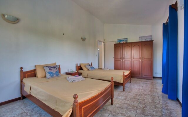 Hibiscus Villa - 5 Rooms