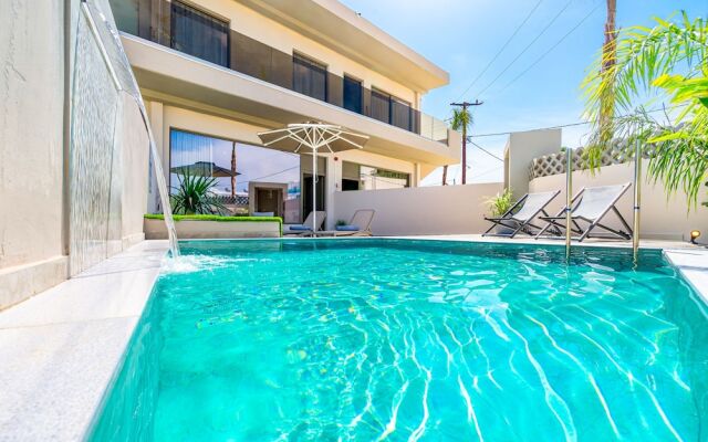 Pathos SeaSide Suites