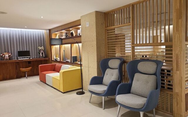 Dongdaegu Station Eastern Hotel