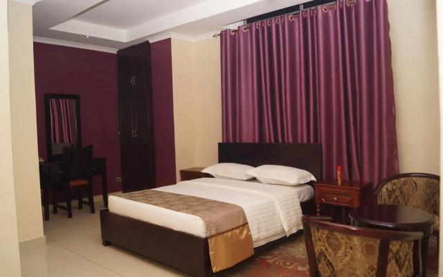 Diamonds Hotel