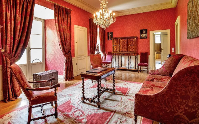 Château La Tour Carnet - B.Magrez Luxury Wine Experience