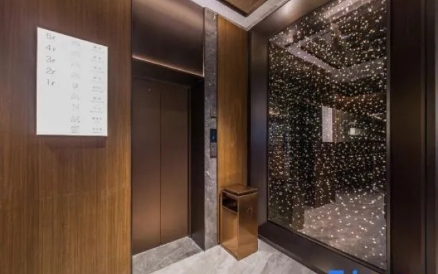 Orange Hotel (Jinan Baotu Spring Shop)