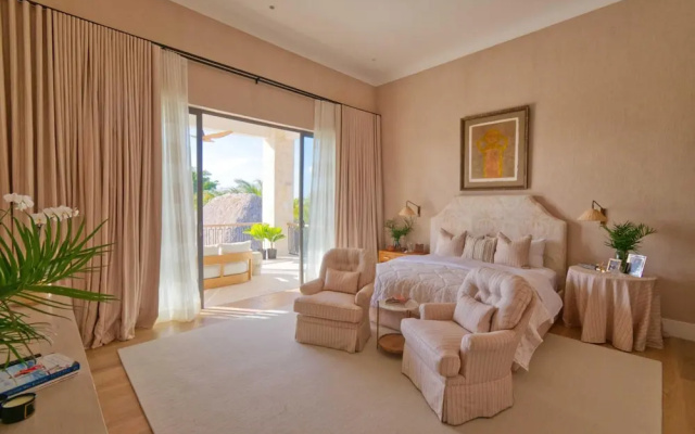 Luxury Villa With Heated Pool Jacuzzi Full Staff