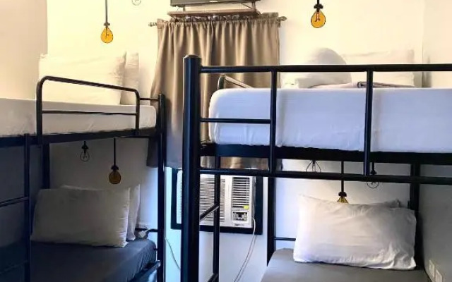 Super OYO 495 The Pocket Hotel