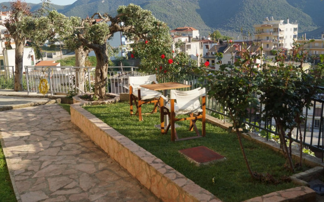 Τhe Sunny Apartments