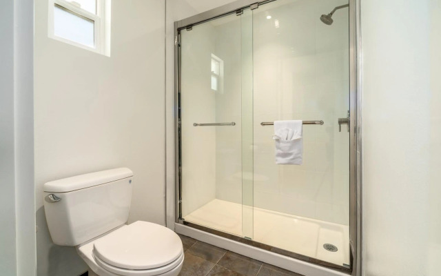 Trend Hotel at LAX Airport