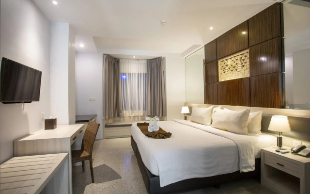 Famous Hotel Kuta