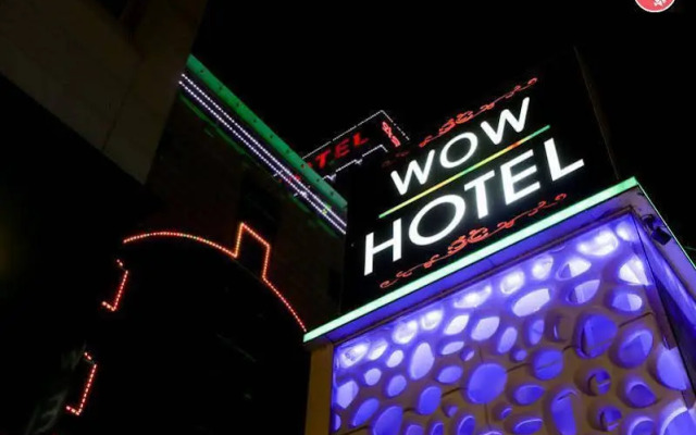 Wow hotel