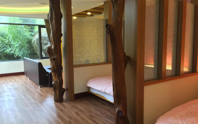 Riverside Homestay B&B