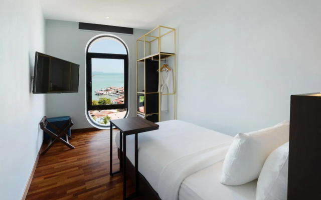Savv Hotel