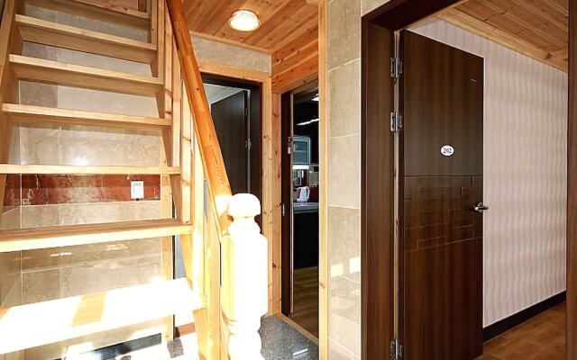 Yangyanggwangmyeong Family Pension