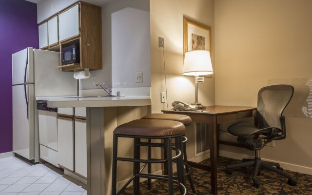 Quality Suites Atlanta Buckhead Village North