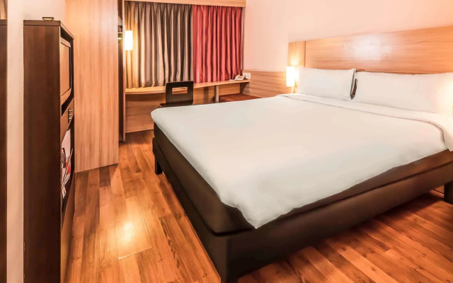 Nobile Inn Santiago