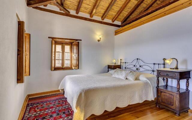 Malvasia Traditional Hotel