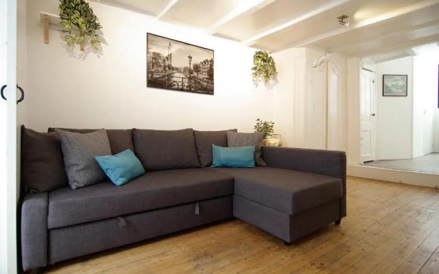 Cosy apartment right in the city center with AIRCO!