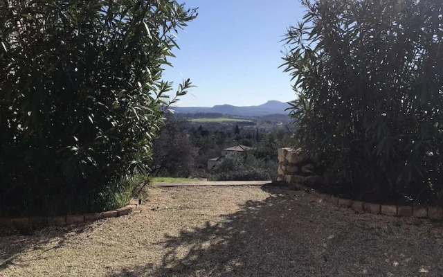 Le Mas de la Villarde